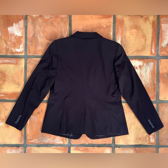 Only worn once. Liz Claiborne Navy Blue Blazer Tailored Suit Jacket - Picture 2 of 4